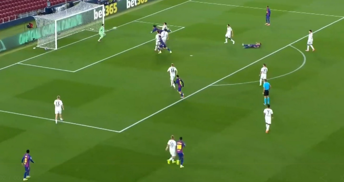 Барселона и Айнтрахт Франкфурт  играят при 2 1 в среща от шестия