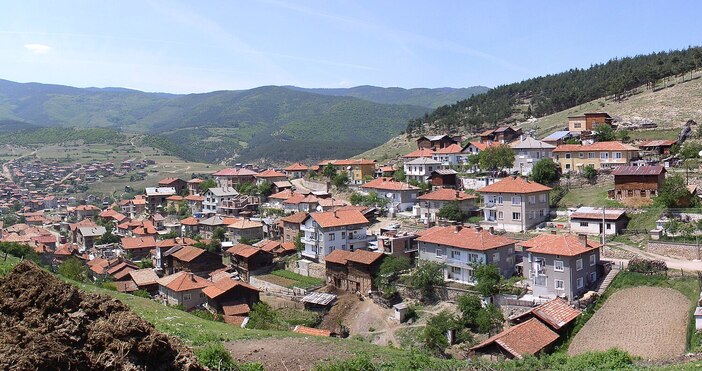 Ако беше град Драгиново щеше да изпреварва по население около