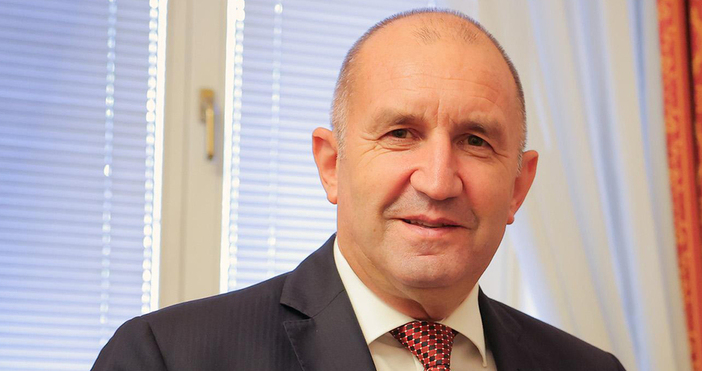 Хората изпревариха парламента и тази вечер гласуваха недоверие на кабинета