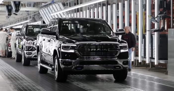 САЩ възстановяват автомобилната си индустрия благодарение на новата тарифна политика