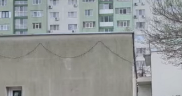 Старата абонатна станция на блок 18 в ж к  