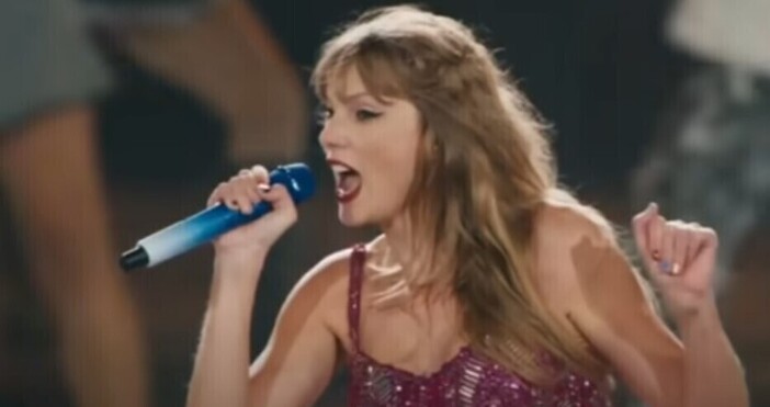 Тейлър Алисън Суифт  на английски  Taylor Alison Swift е американска певица  текстописка и актриса Родена