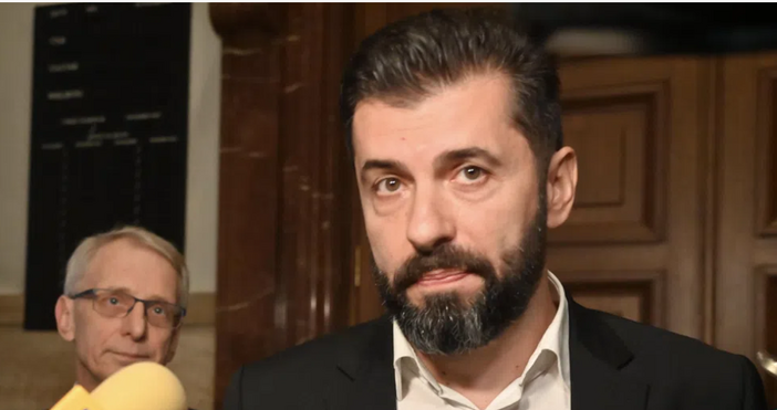 Бившият лидер на ПП ДБ изригна след протестите Станахме световен