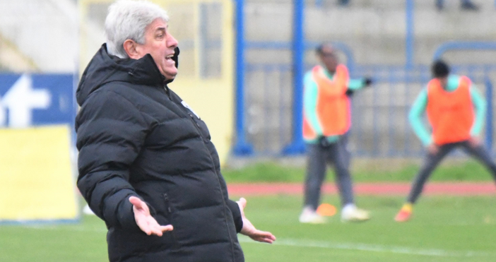 Треньорът на соколите разкри причините за поражението Наставникът на Спартак