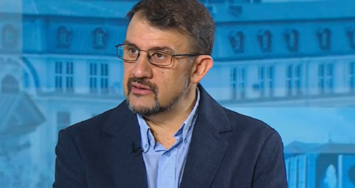 Стопкадър БНТБойко Борисов има един рефлекс за оцеляване и той