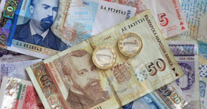 За да не останете без пари по празниците експерти отправят