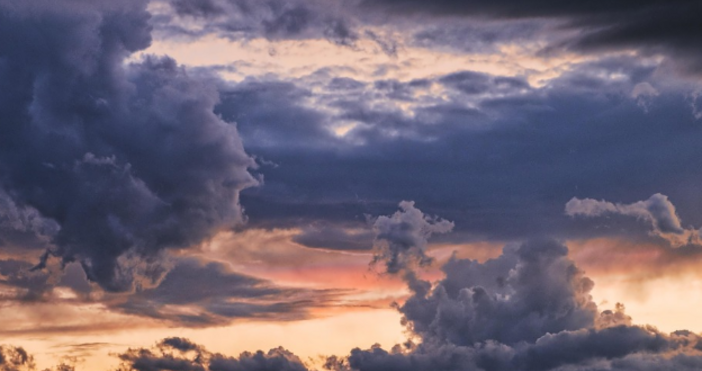 През нощта ще бъде ясно и тихо и отново на