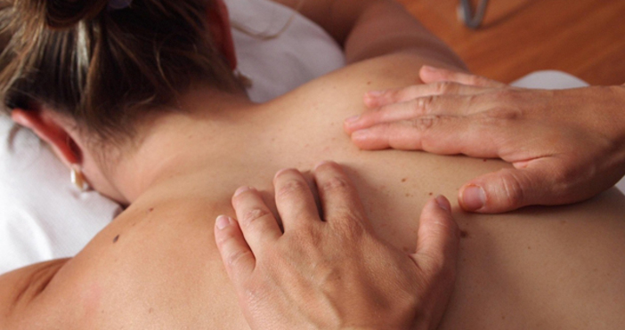 В Нидерландия масажист изнасилил пет клиенти след като ги примамил