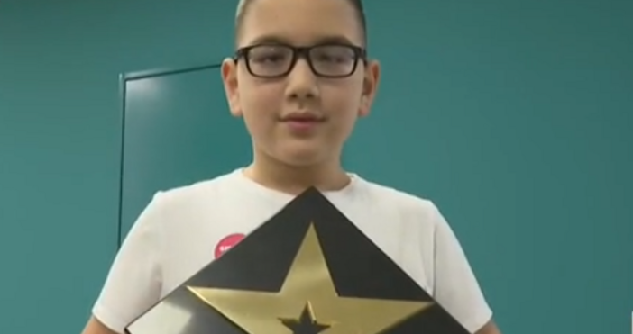 10 годишният Константин Червенков е големият победител в България търси