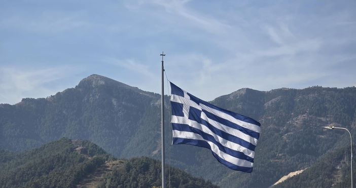 Петел бгСиндикатът на държавните служители в Гърция организира масова 24